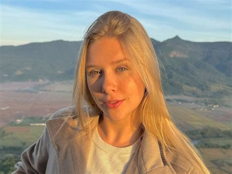 Cela Lopes (@cela) • Instagram photos and videos.